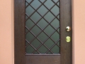 porta-con-vetro-blindato-e-grata-pannello-in-vetroresina-mod_-Milano-noce